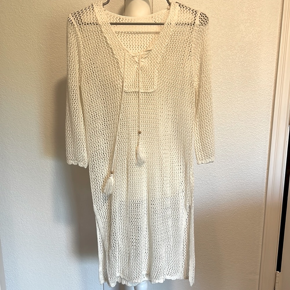 NWOT Swimsuit cover Up! 😍